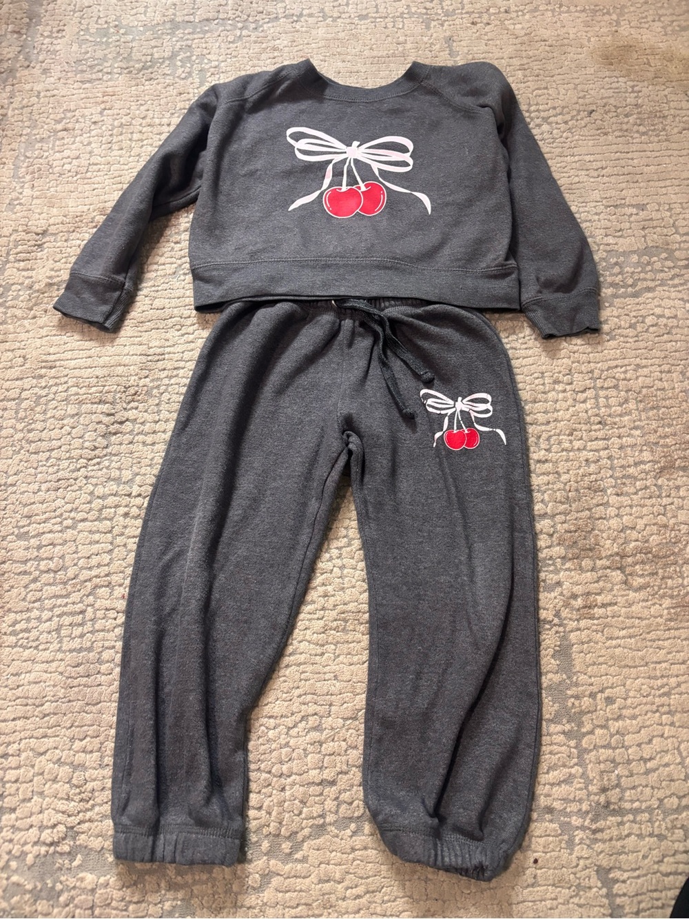 Boutique brand Girls Charcoal Gray Cherry-Print size 6 Set